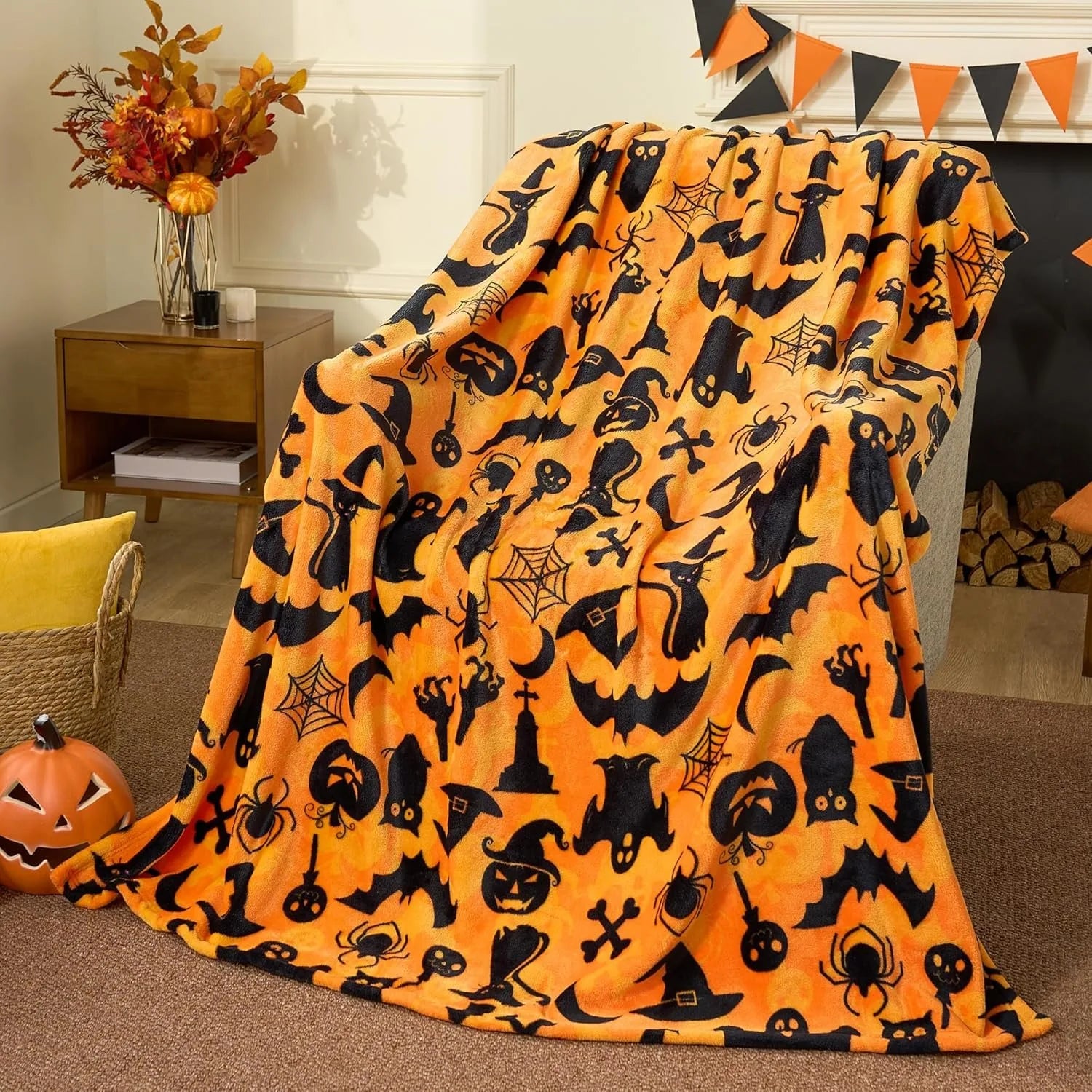 1PC Halloween Throw Blanket Black Bat Pumpkin Ghost Skull Thin Blanket Gifts for Decor Couch Bed Car Home Camping all season use 0