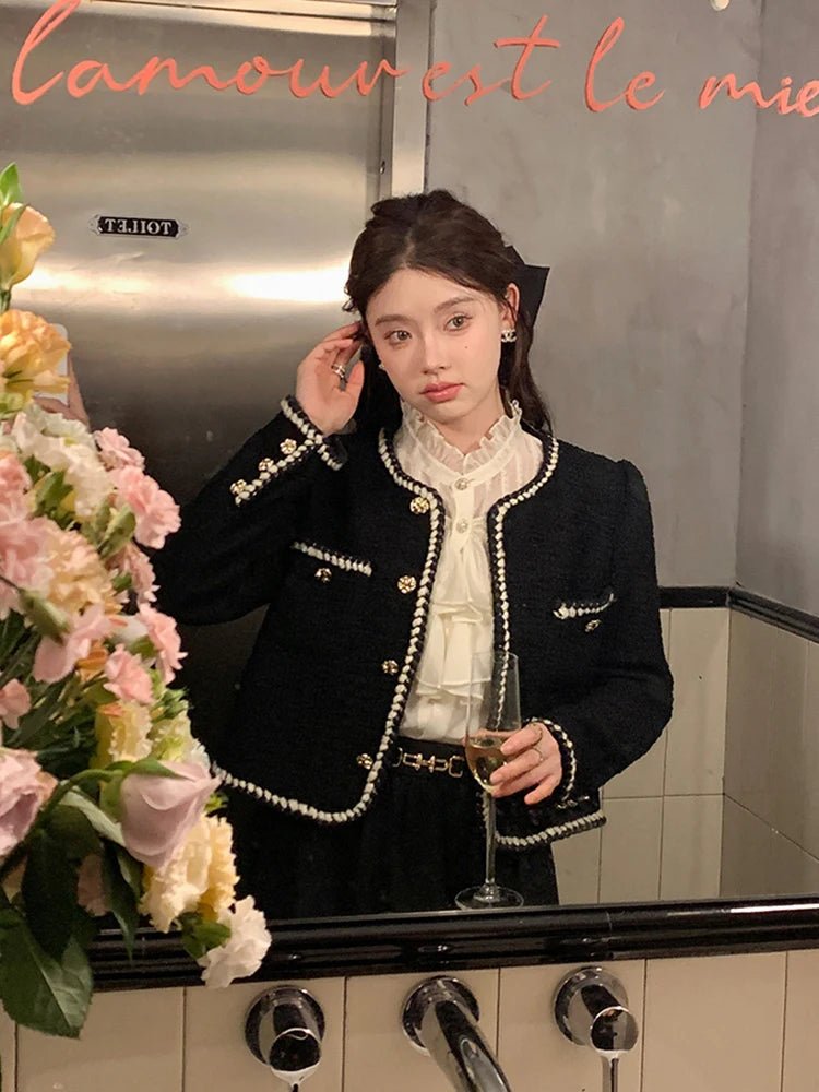 Elara Women's Blazer | Structured Tweed, Vintage Elegance 2