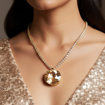 Pera Women's Jewelry Set | Crystal Pendant Necklace and Earrings 0