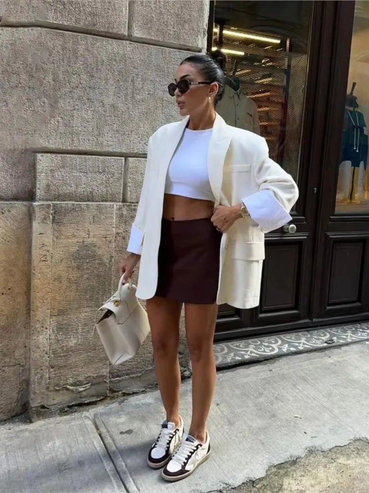 Remy Women's Black Blazer | Structured Fabric, Tailored Fit 3