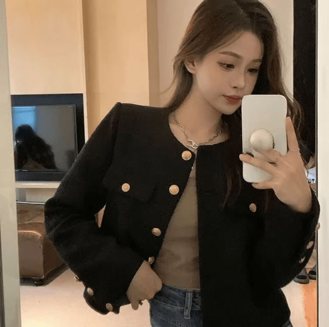 Tania Women's Tweed Blazer | Tailored Fit, Classic Elegance 2