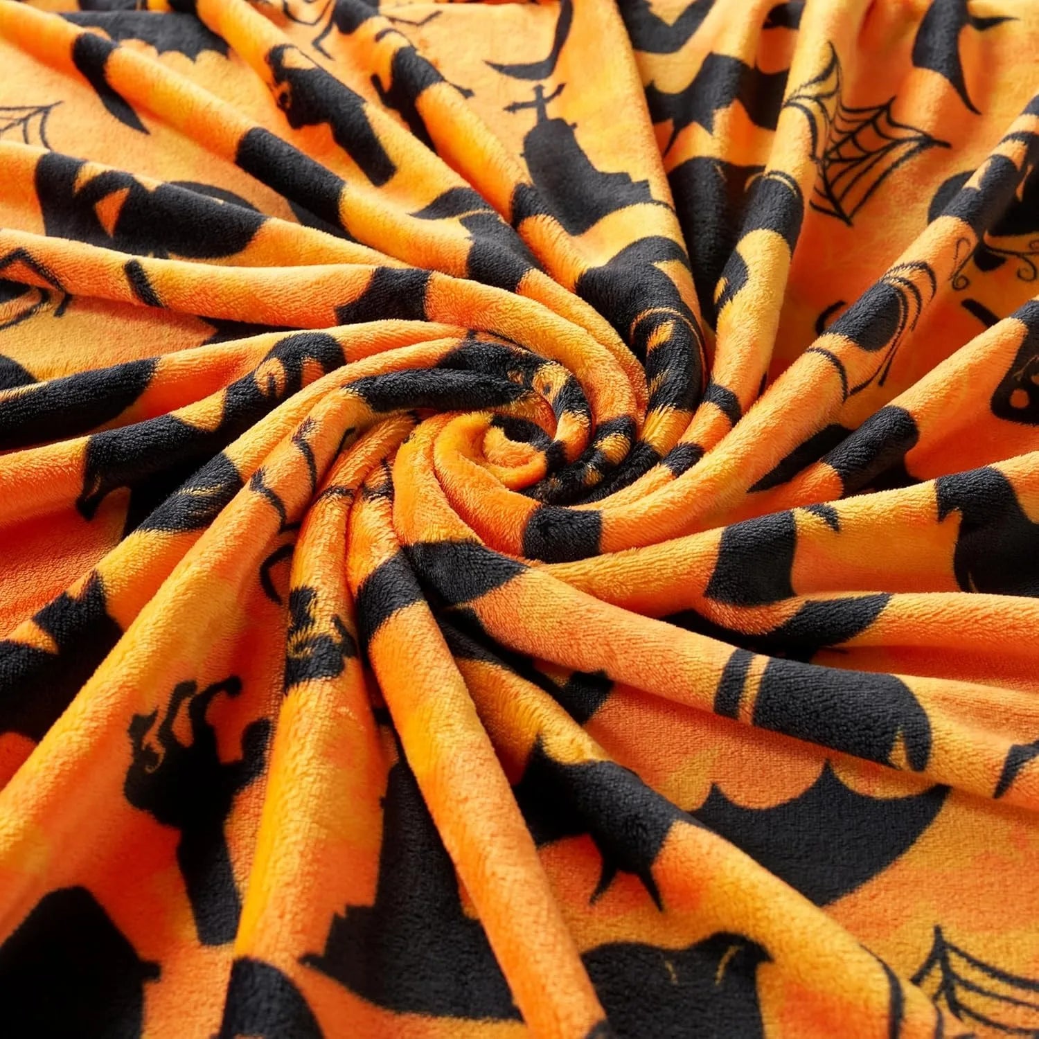 1PC Halloween Throw Blanket Black Bat Pumpkin Ghost Skull Thin Blanket Gifts for Decor Couch Bed Car Home Camping all season use 2