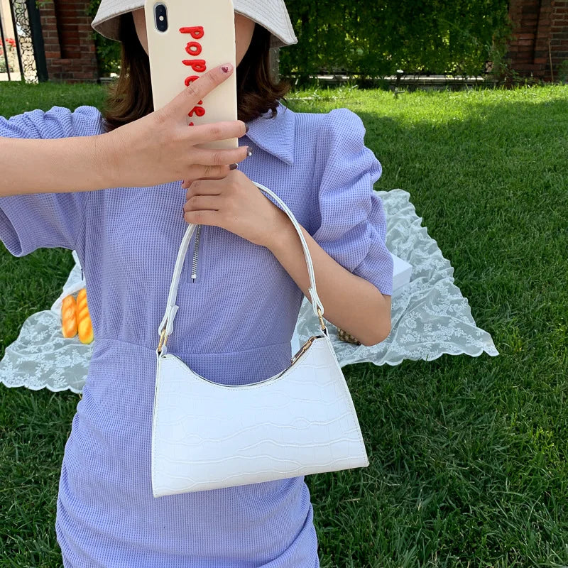 Stylish Black Tote Bag for Women – Retro PU Leather Shoulder Handbag with Chain, Versatile Casual Use 3